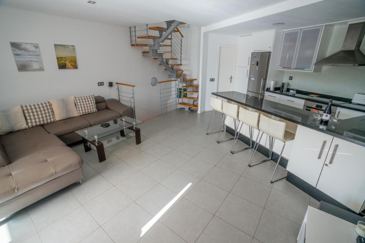 Modern Sea View Duplex With Parking Apartment El Medano  Bagian luar foto